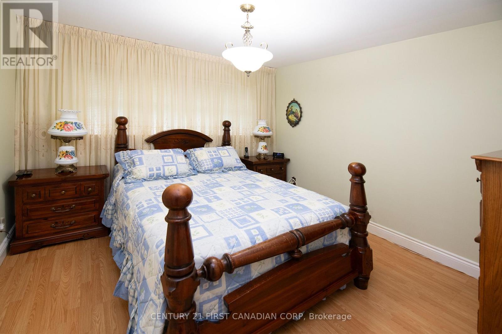 45 Manitoulin Drive, London East, Ontario  N5W 1M2 - Photo 9 - X13122384