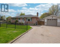 45 MANITOULIN DRIVE, London East, Ontario