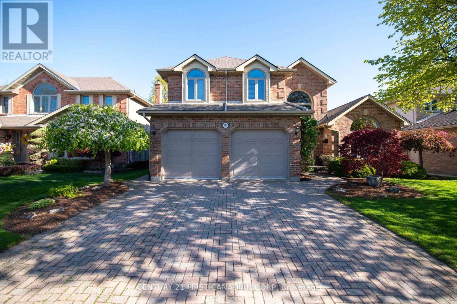 244 Ensign Crescent