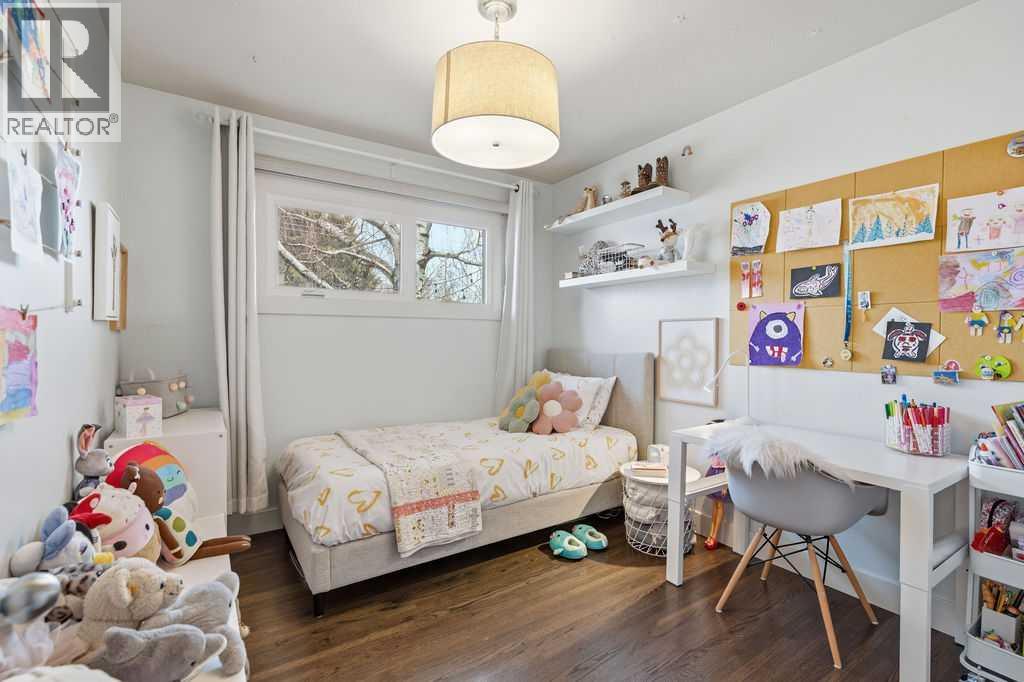 86 Warwick Drive Sw, Calgary, Alberta  T3C 2R6 - Photo 16 - A2302230