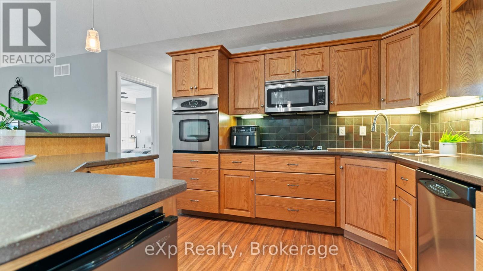 769 Woodland Drive, Saugeen Shores, Ontario  N0H 2C4 - Photo 12 - X13122218