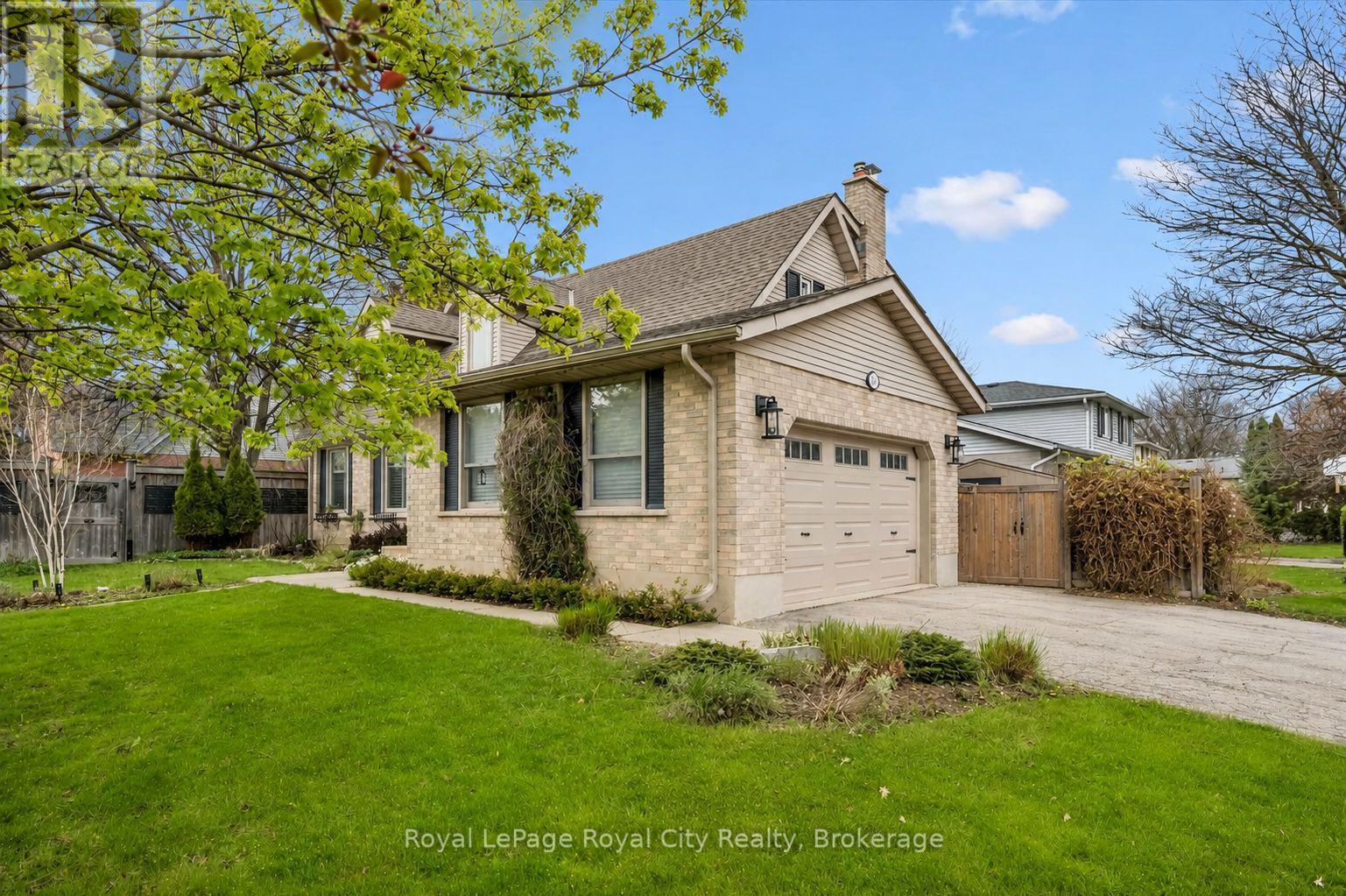 184 Harvard Road, Guelph, Ontario  N1G 4K5 - Photo 2 - X13122240