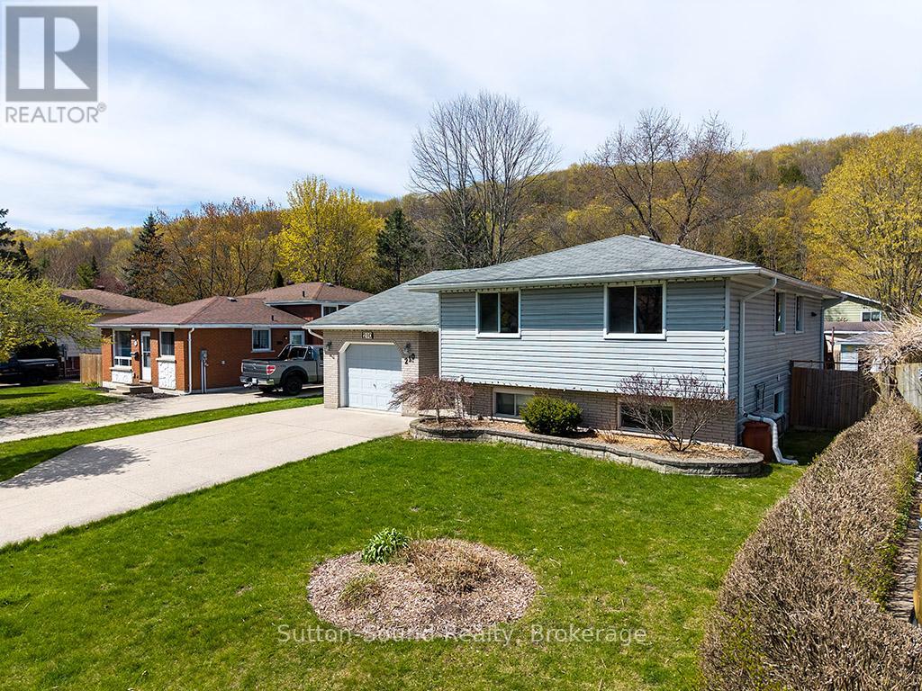 210 5th A Avenue W, Owen Sound, Ontario N4K 6G8 - Photo 4 - X13122276