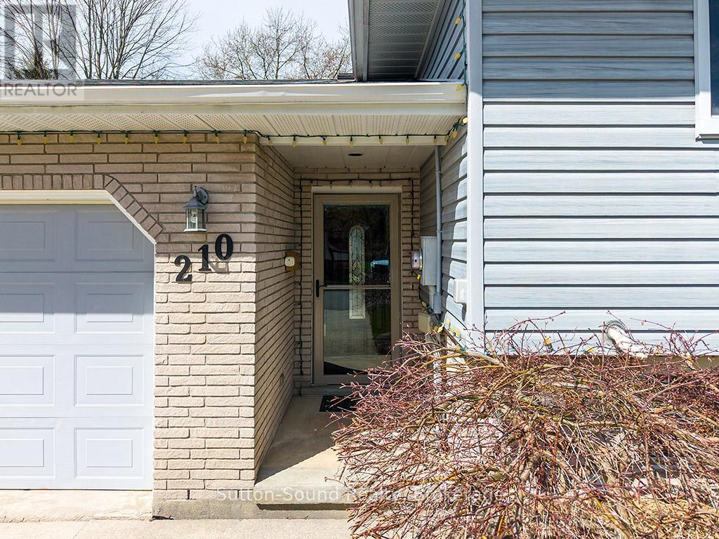 210 5th A Avenue W, Owen Sound, Ontario N4K 6G8 - Photo 5 - X13122276