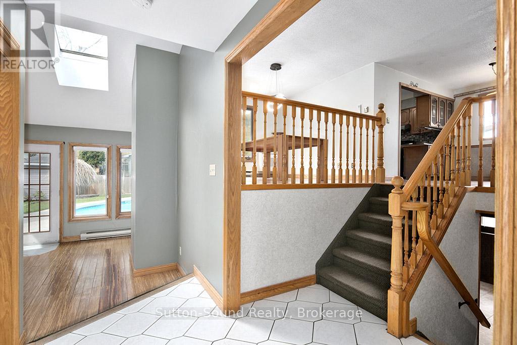 210 5th A Avenue W, Owen Sound, Ontario N4K 6G8 - Photo 7 - X13122276