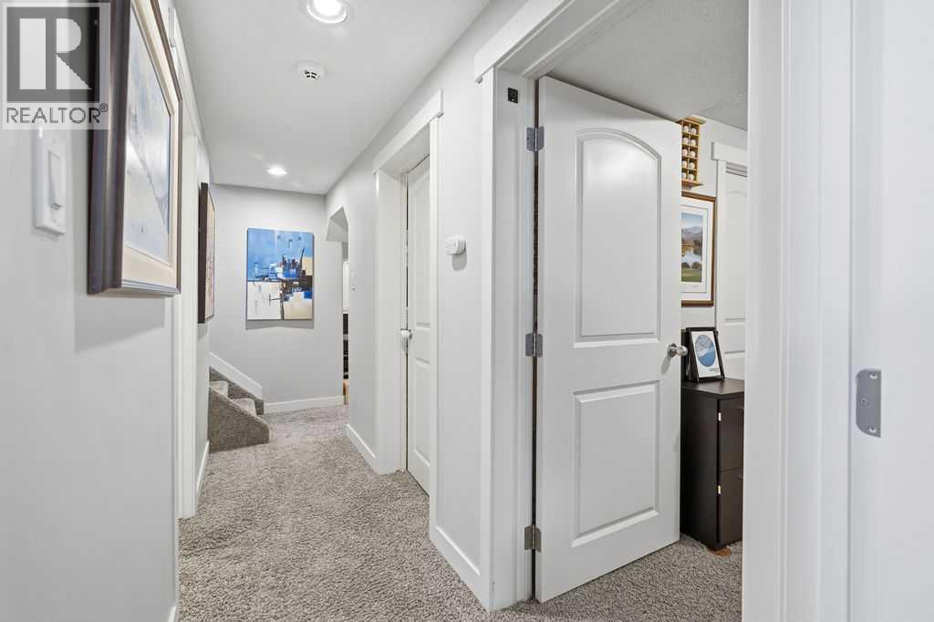 86 Warwick Drive Sw, Calgary, Alberta  T3C 2R6 - Photo 24 - A2302230