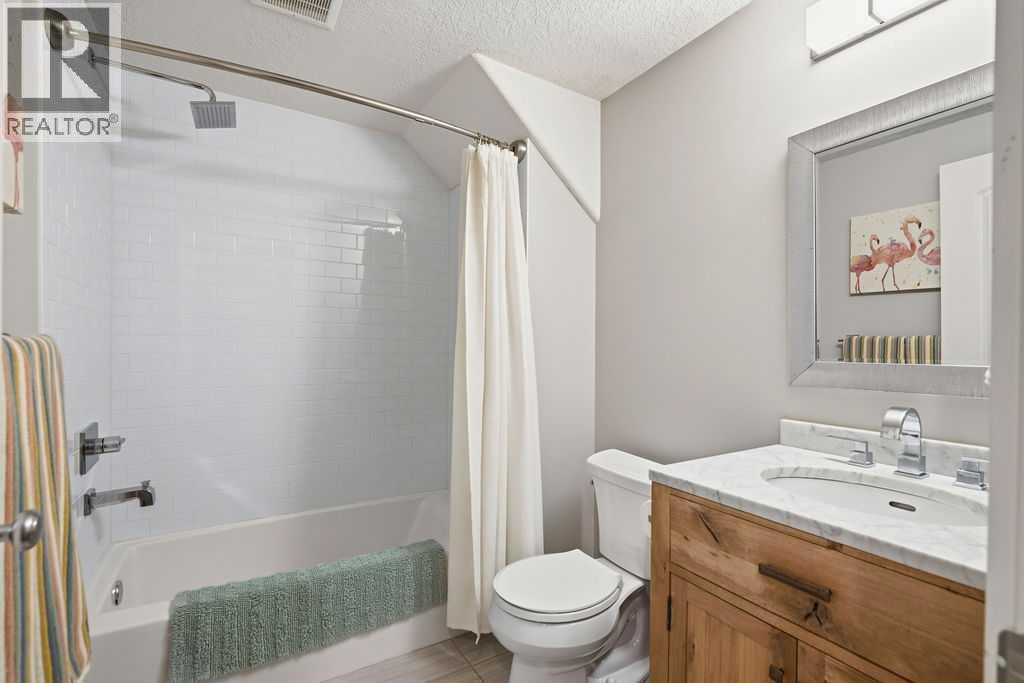 86 Warwick Drive Sw, Calgary, Alberta  T3C 2R6 - Photo 26 - A2302230