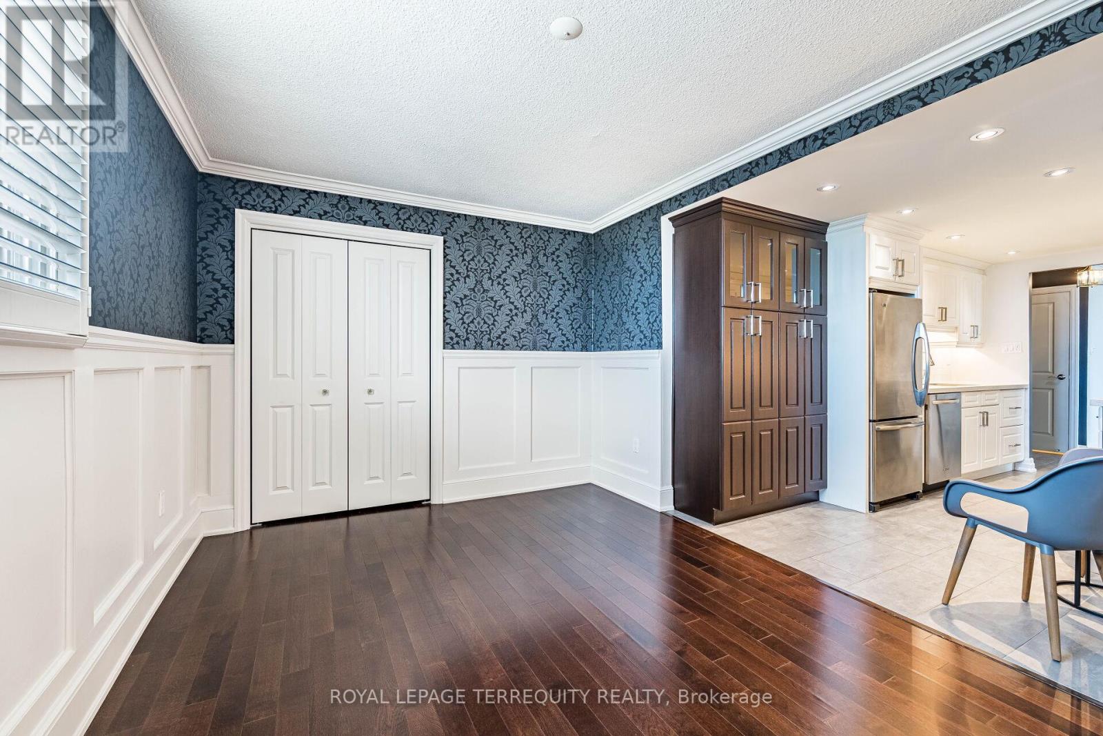 1902 - 820 Burnhamthorpe Road, Toronto, Ontario  M9C 4W2 - Photo 16 - W13121032