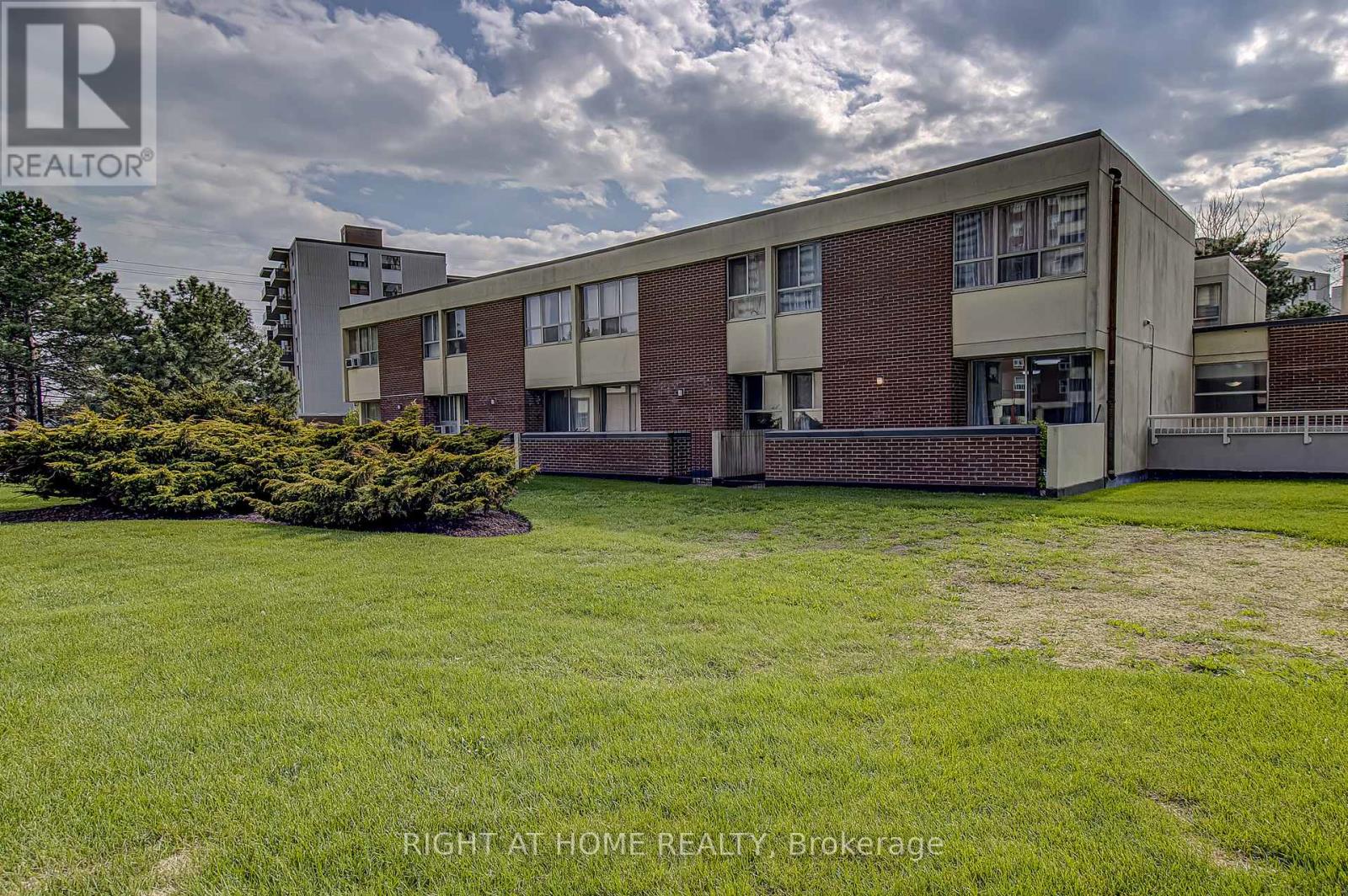 409 - 8 Crescent Town Road, Toronto, Ontario  M4C 5L3 - Photo 20 - E13119648