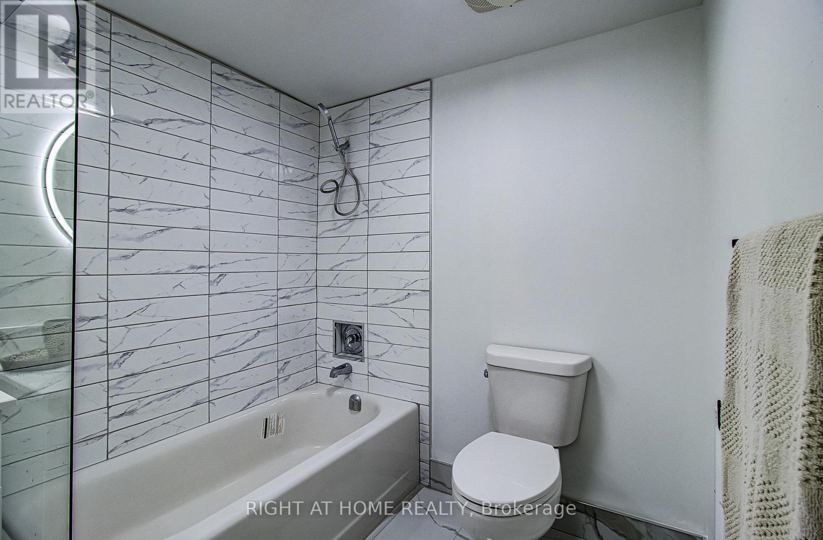 409 - 8 Crescent Town Road, Toronto, Ontario  M4C 5L3 - Photo 31 - E13119648