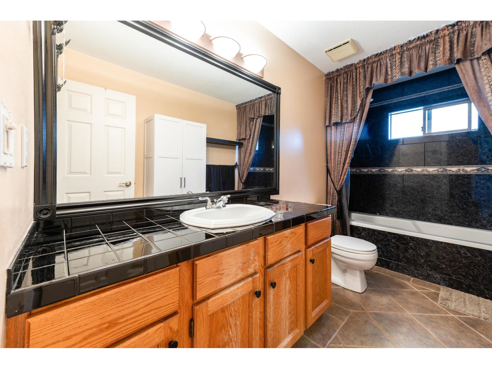 8588 141 Street, Surrey, British Columbia V3W 3A9 - Photo 28 - R3122985