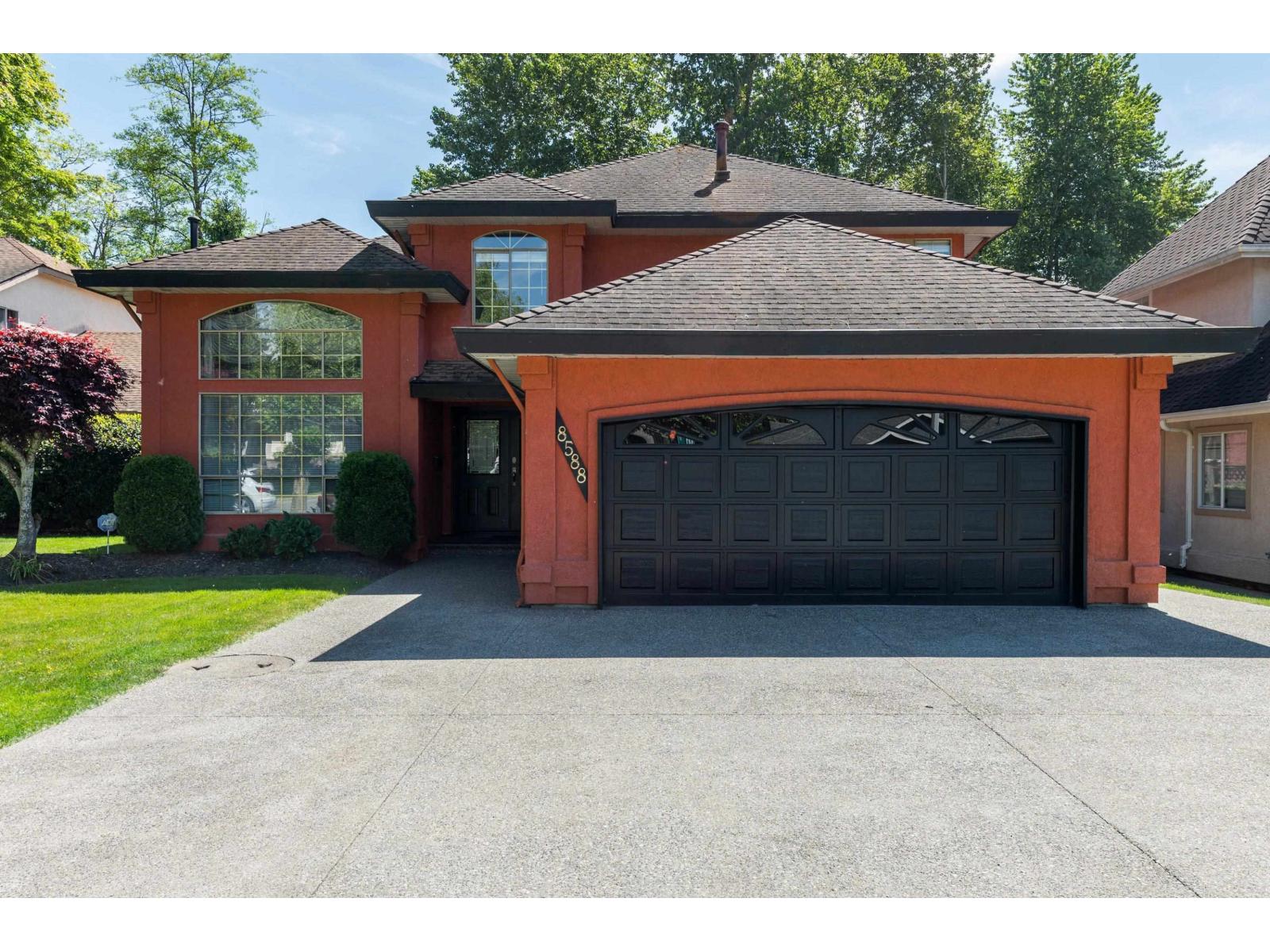 8588 141 STREET, Surrey, British Columbia