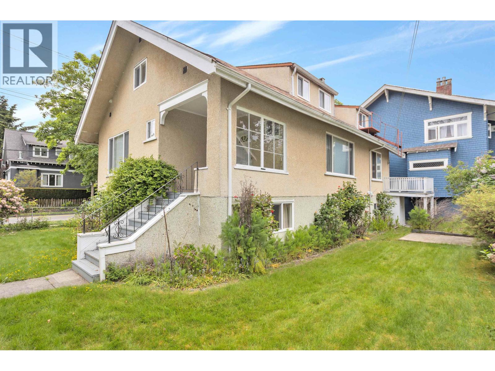 2206 MUSQUEAMVIEW STREET, Vancouver, British Columbia