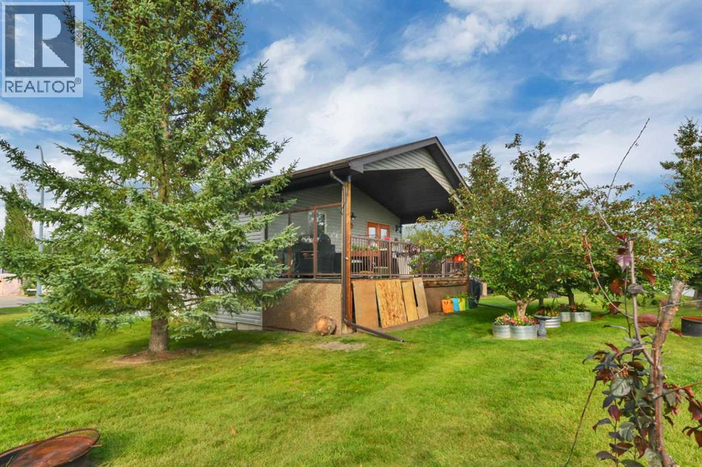 3070, 25074 South Pine Lake Road, Rural Red Deer County, Alberta  T0M 1S0 - Photo 3 - A2309260