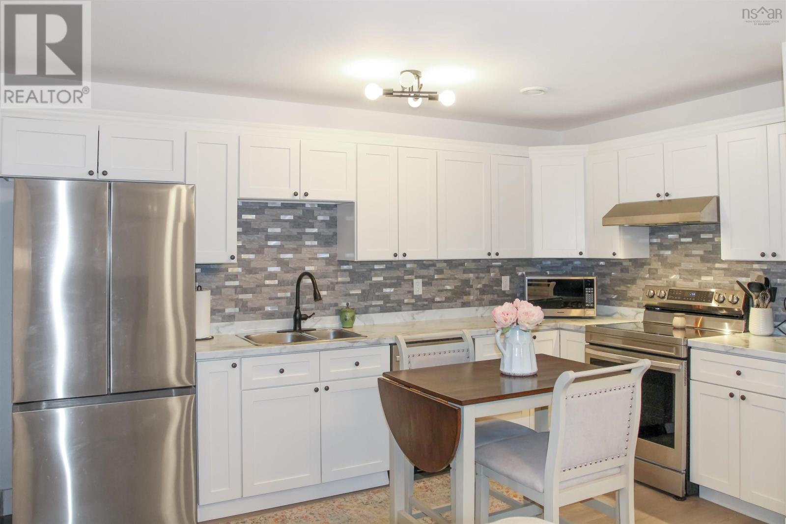 335 Nichols Avenue, North Kentville, Nova Scotia  B4N 3V7 - Photo 7 - 202610721