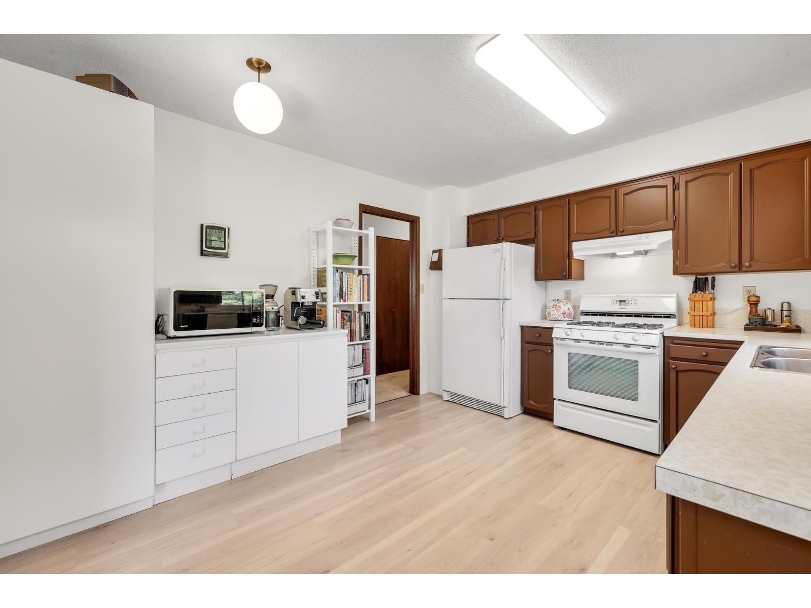 14434 18 Avenue, Surrey, British Columbia  V4A 5R1 - Photo 11 - R3118717