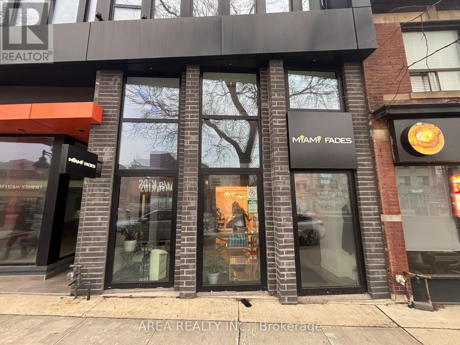 3429 YONGE STREET, Toronto, Ontario
