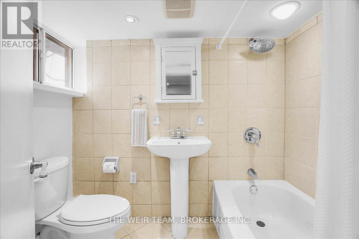 179 Woodville Avenue, Toronto, Ontario  M4J 2R4 - Photo 19 - E13122232