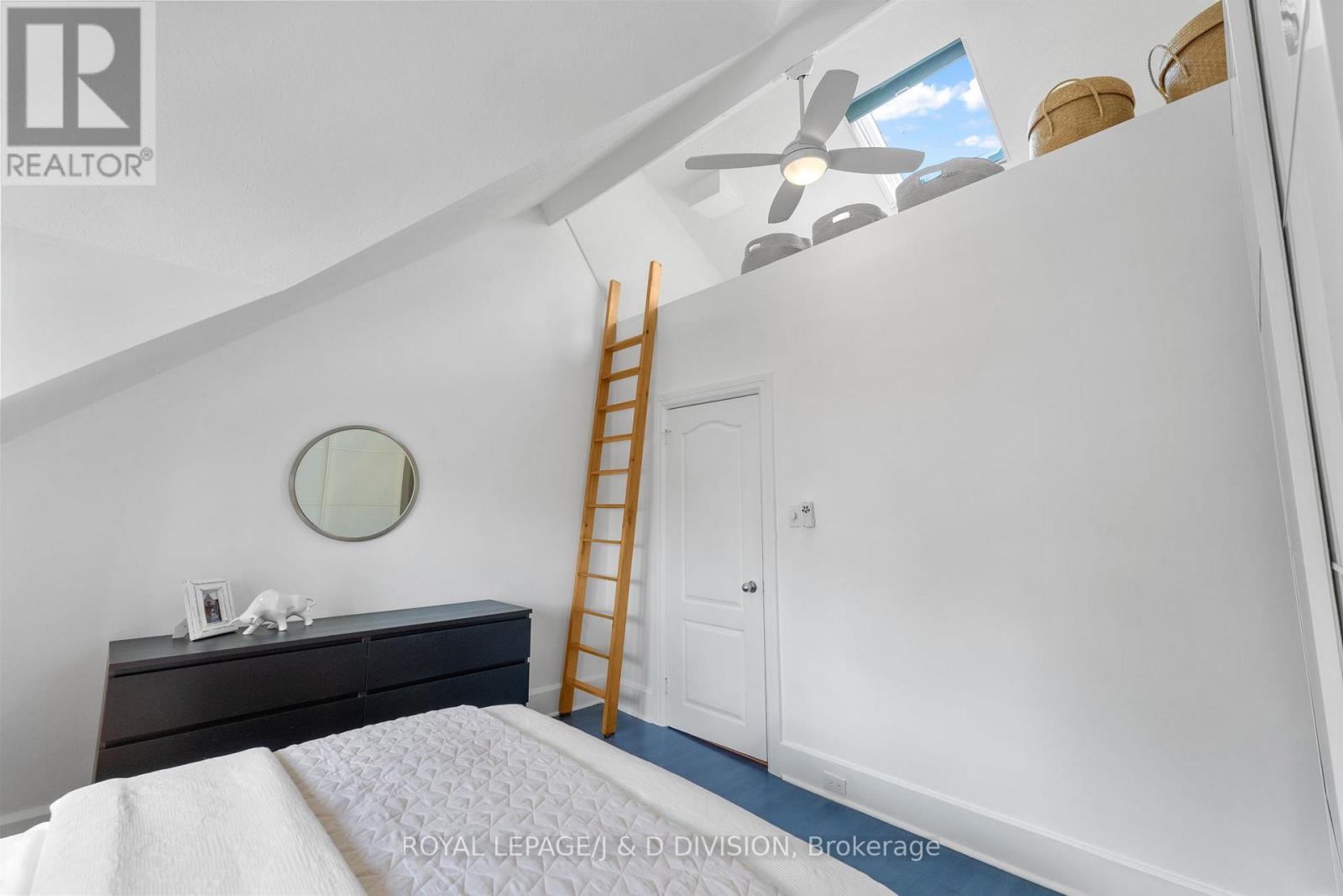 87 Kent Road, Toronto, Ontario  M4L 2X5 - Photo 19 - E13122278