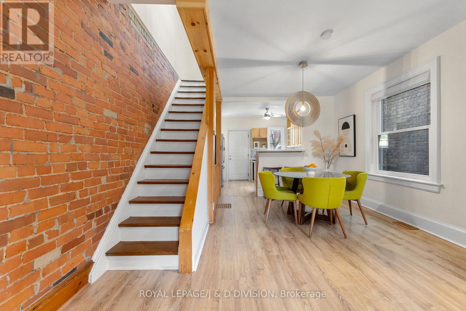 87 Kent Road, Toronto, Ontario  M4L 2X5 - Photo 7 - E13122278