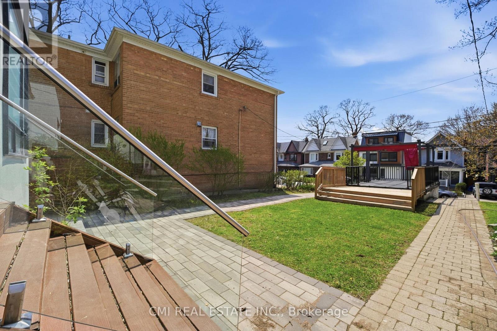 75 Kenilworth Avenue, Toronto, Ontario  M4L 3S4 - Photo 47 - E13122346