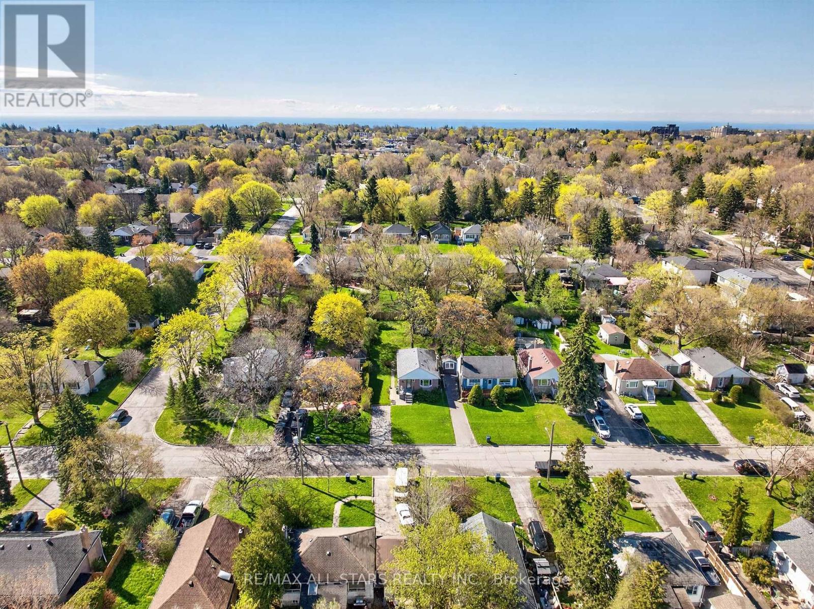 9 Martindale Road, Toronto, Ontario  M1M 2B6 - Photo 28 - E13122410