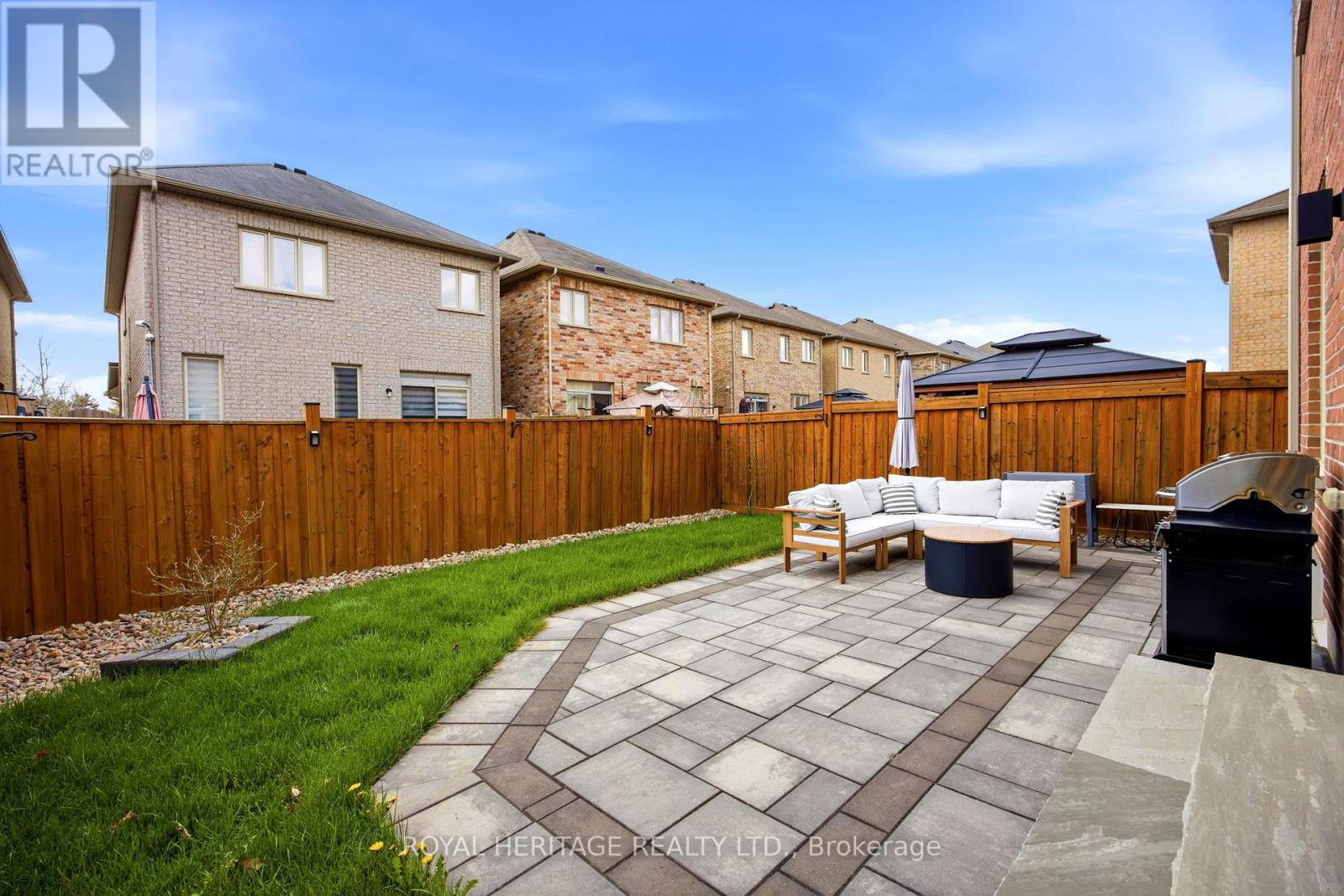 1531 Elmsley Drive, Pickering, Ontario  L1X 0B5 - Photo 31 - E13122598
