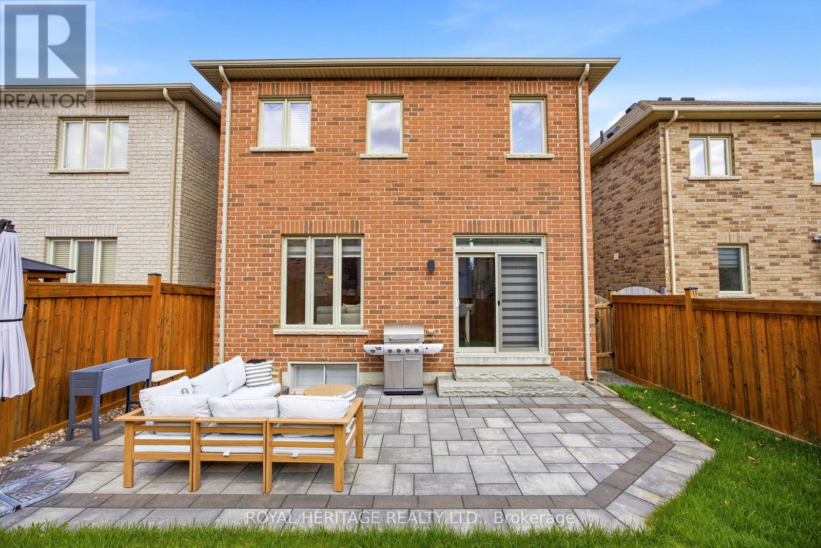1531 Elmsley Drive, Pickering, Ontario  L1X 0B5 - Photo 33 - E13122598