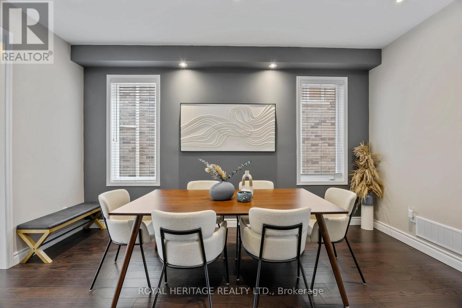 1531 Elmsley Drive, Pickering, Ontario  L1X 0B5 - Photo 4 - E13122598