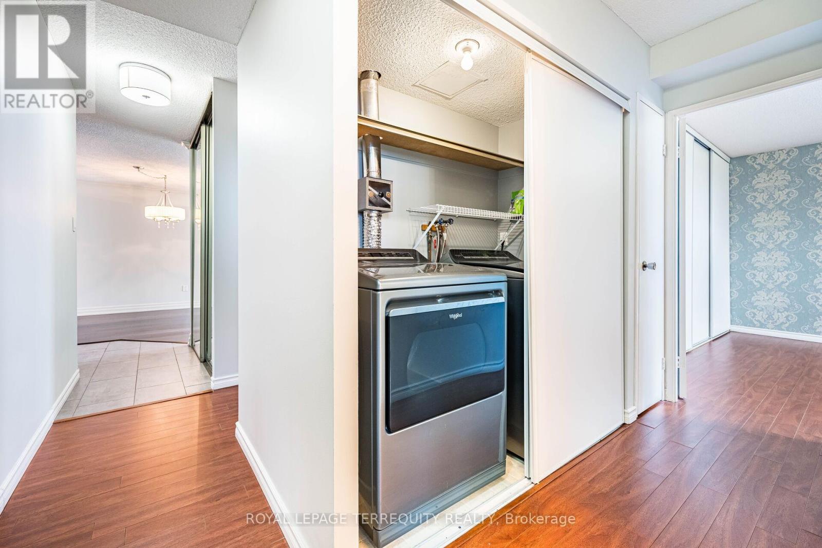 1902 - 820 Burnhamthorpe Road, Toronto, Ontario  M9C 4W2 - Photo 19 - W13121032