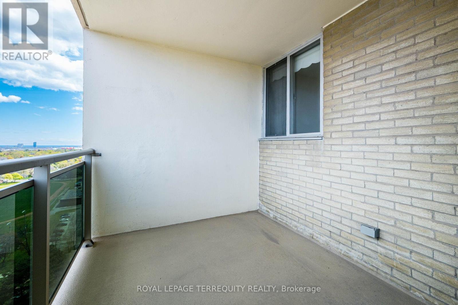 1902 - 820 Burnhamthorpe Road, Toronto, Ontario  M9C 4W2 - Photo 28 - W13121032