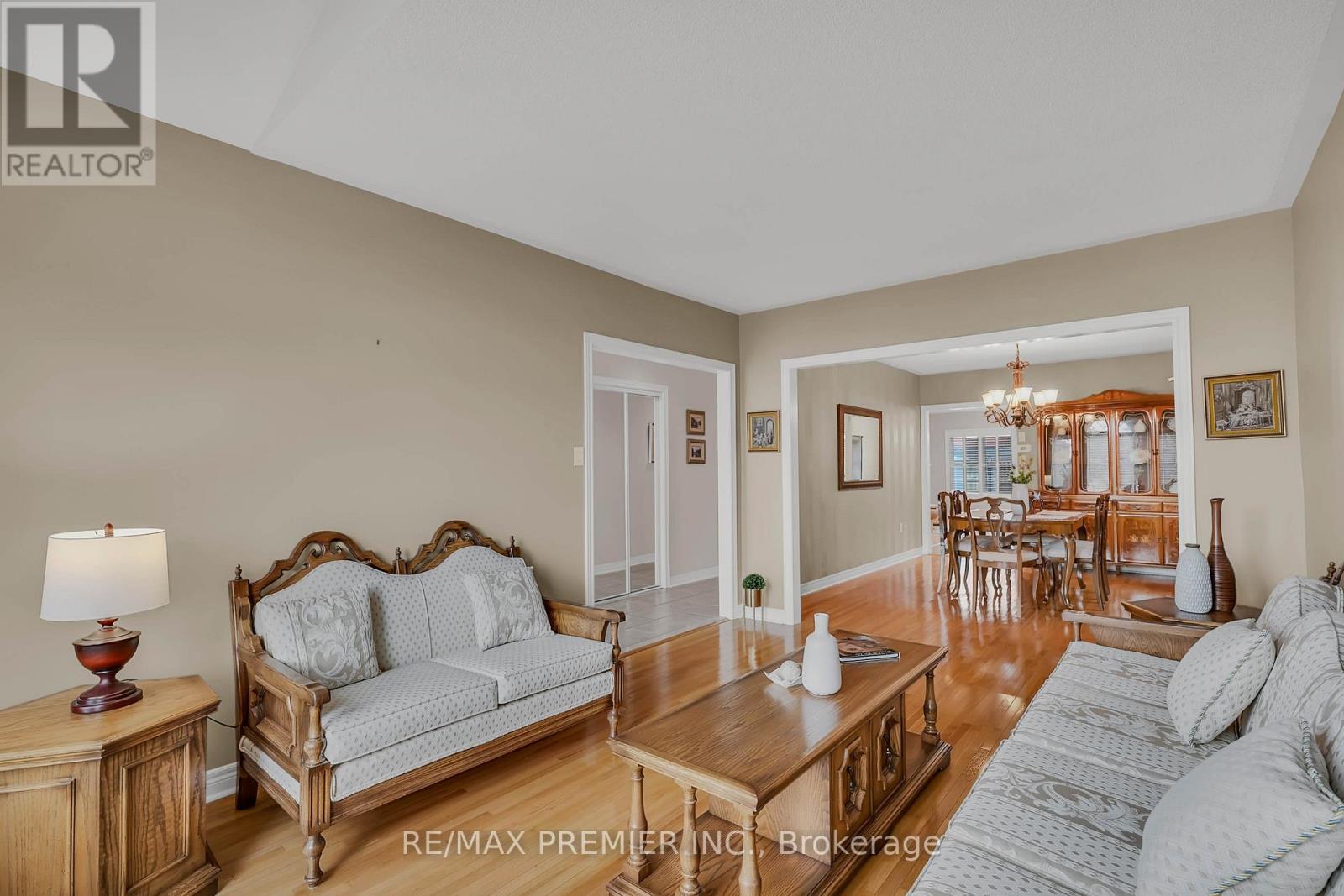 20 Drummond Drive, Vaughan, Ontario  L6A 2M5 - Photo 6 - N13122322