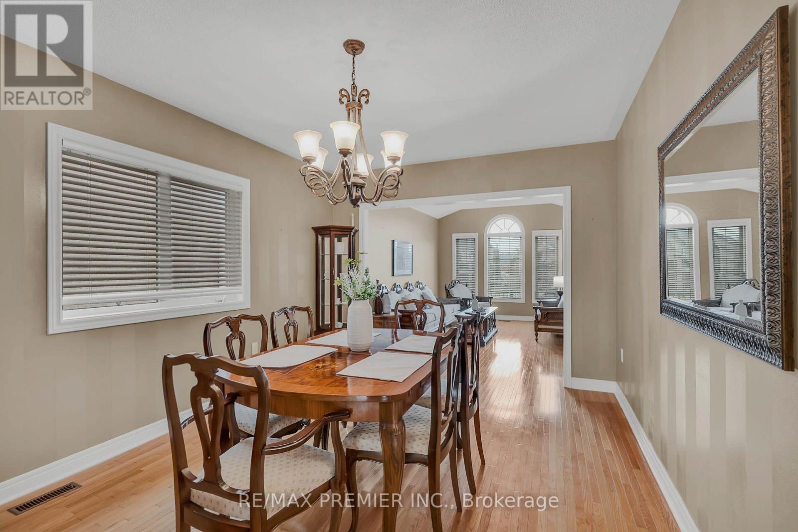 20 Drummond Drive, Vaughan, Ontario  L6A 2M5 - Photo 8 - N13122322