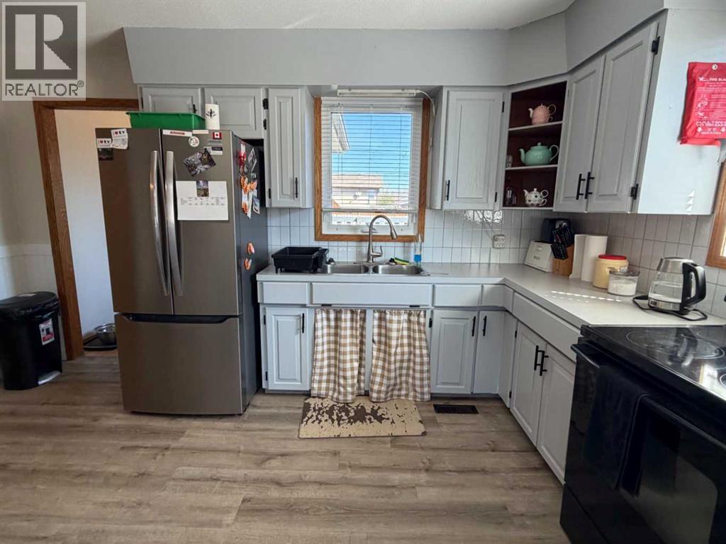 5025 41 Avenue, Taber, Alberta  T1G 1A7 - Photo 10 - A2310452