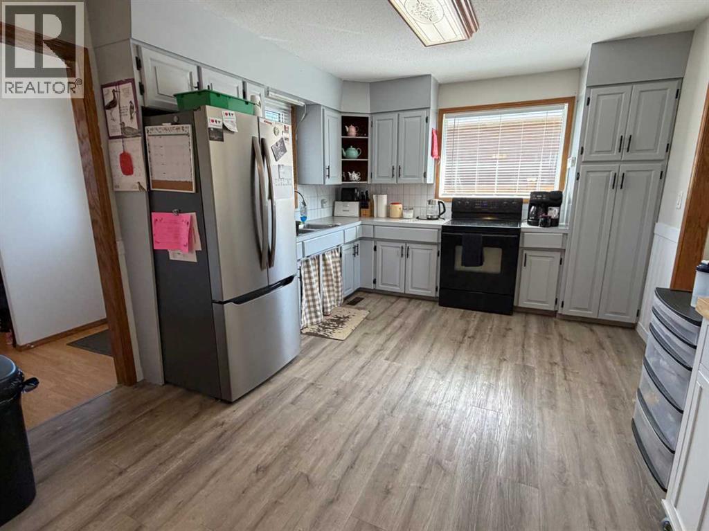 5025 41 Avenue, Taber, Alberta  T1G 1A7 - Photo 11 - A2310452