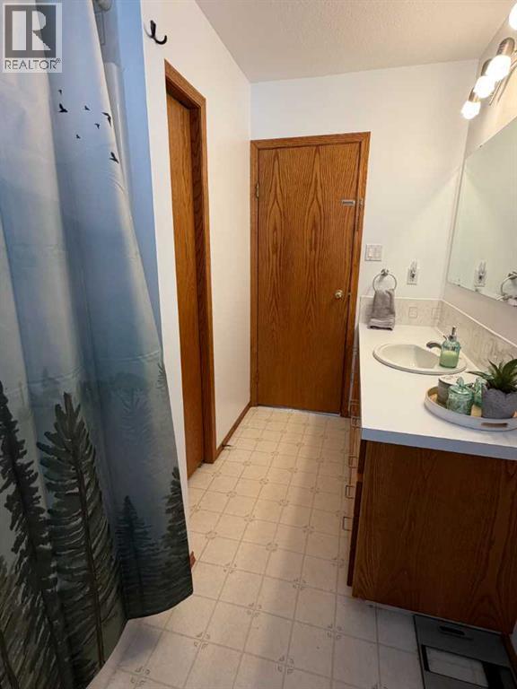 5025 41 Avenue, Taber, Alberta  T1G 1A7 - Photo 20 - A2310452