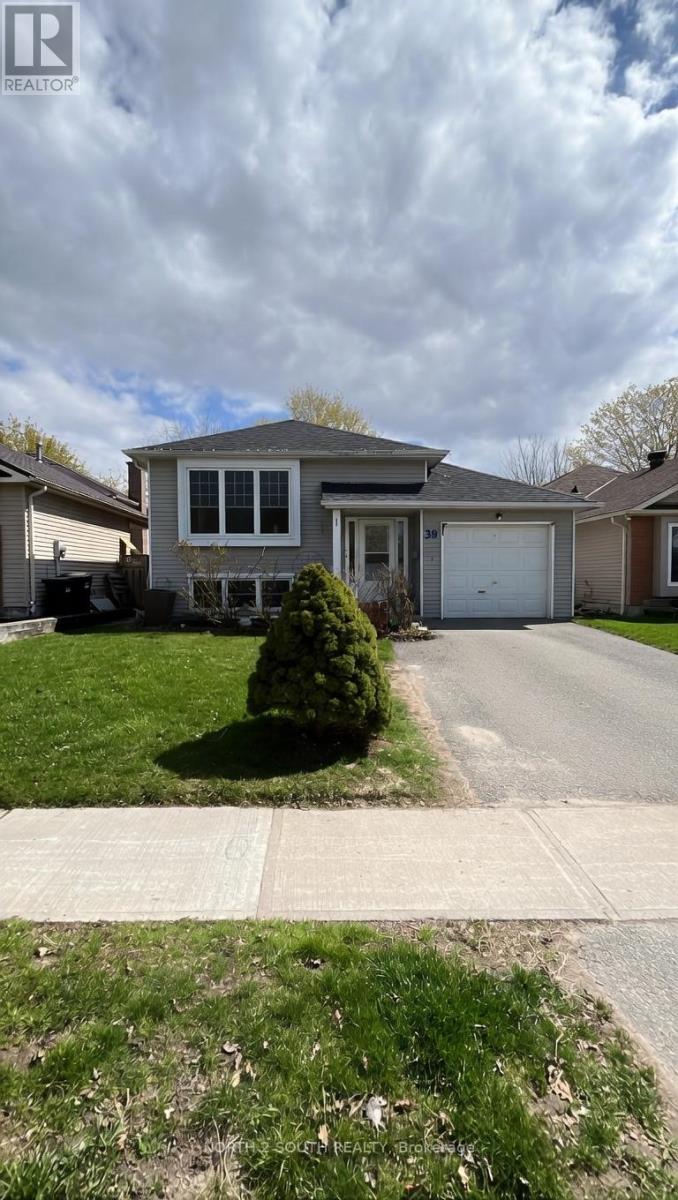 Upper - 39 Knicely Road, Barrie (Painswick North), Ontario  L4N 6V3 - Photo 1 - S13122244