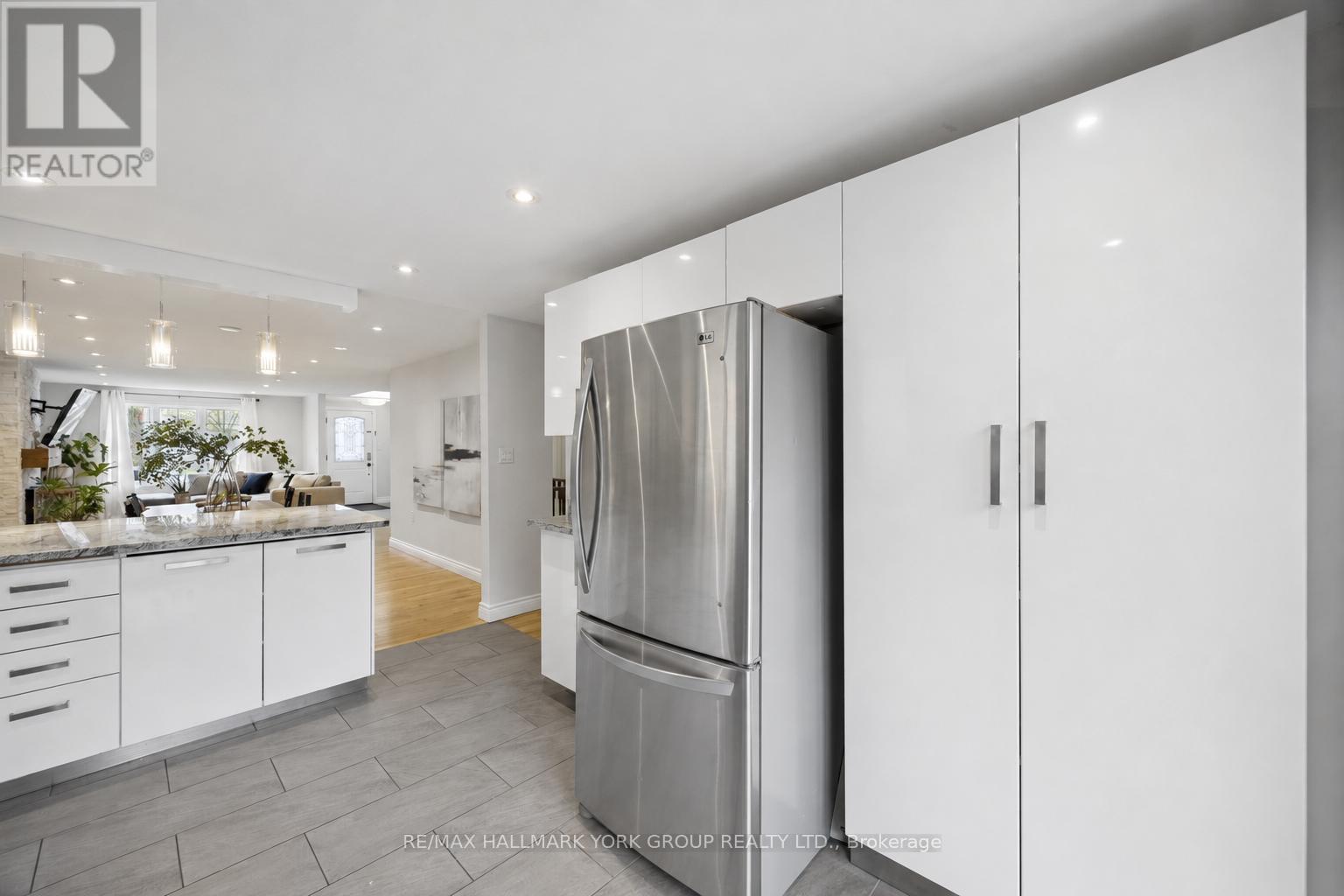 132 Athabaska Road, Barrie (Holly), Ontario  L4N 8E5 - Photo 16 - S13122528