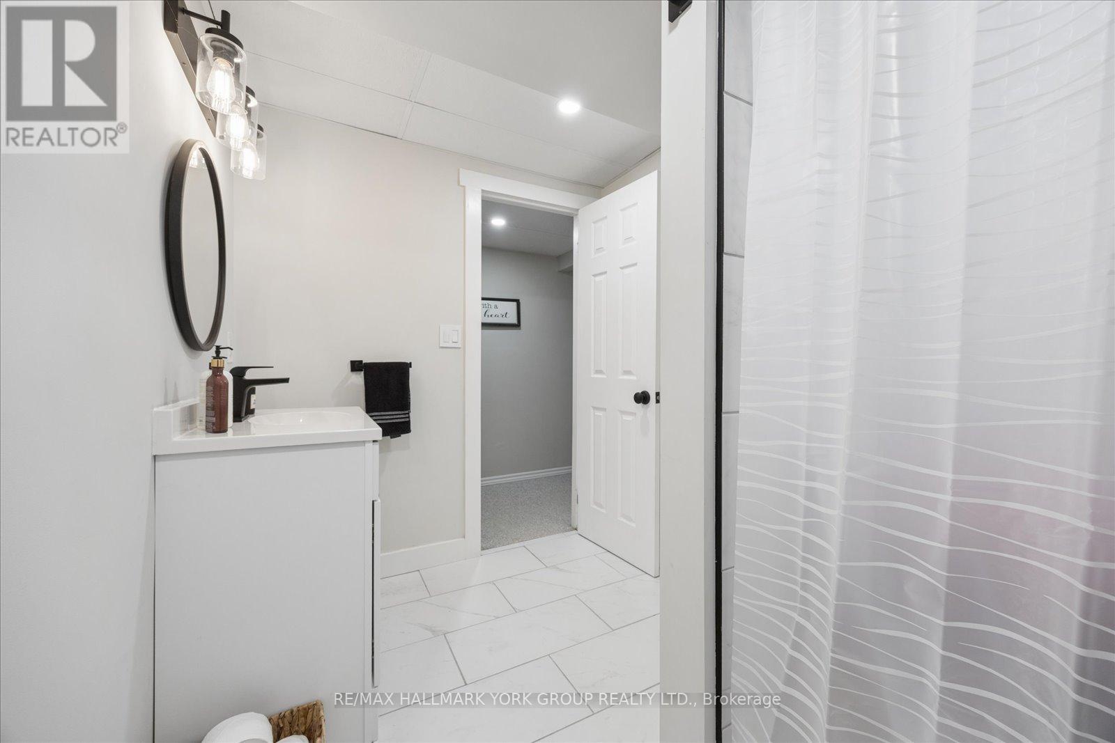 132 Athabaska Road, Barrie (Holly), Ontario  L4N 8E5 - Photo 37 - S13122528