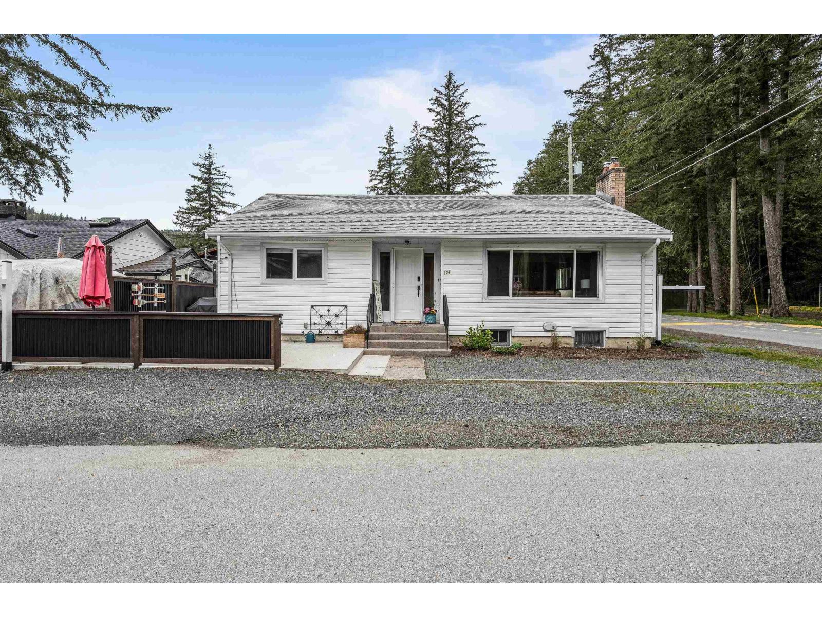 404 BIRCH STREET|Cultus Lake North, Cultus Lake, British Columbia