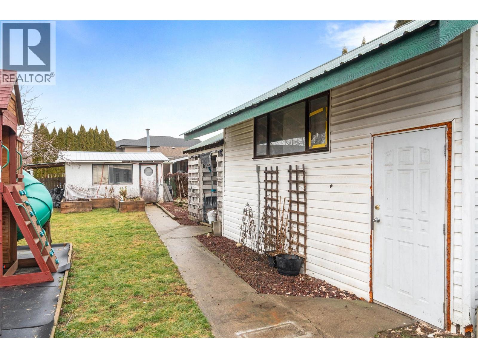 315 Bass Avenue, Enderby, British Columbia  V0E 1V0 - Photo 17 - 10375428