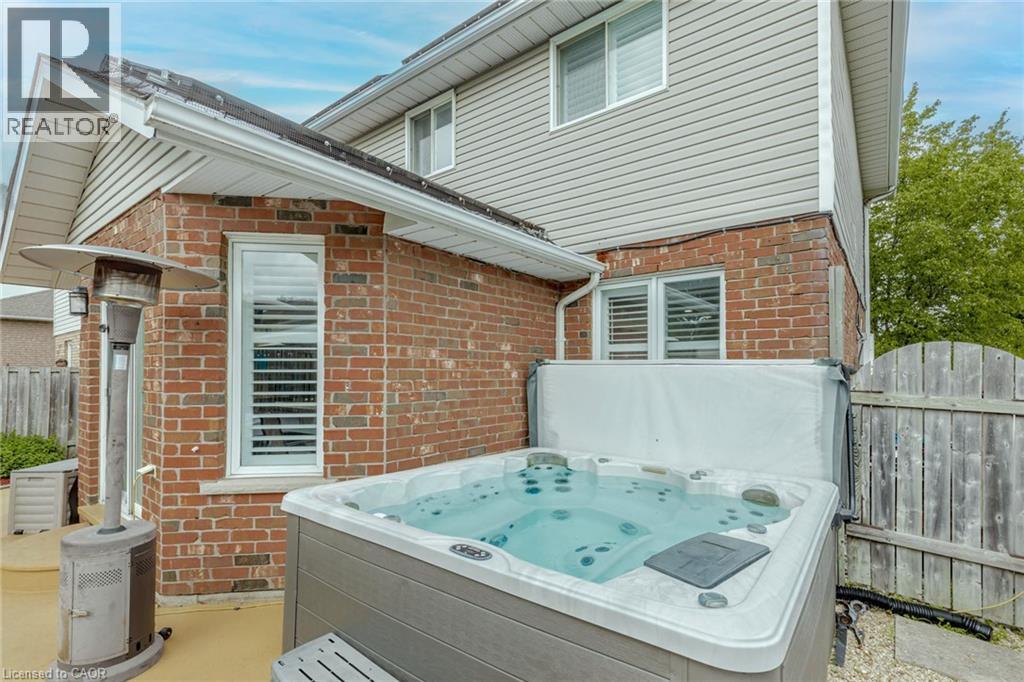32 Vineberg Drive, Hamilton, Ontario  L9B 2P6 - Photo 42 - 40815559