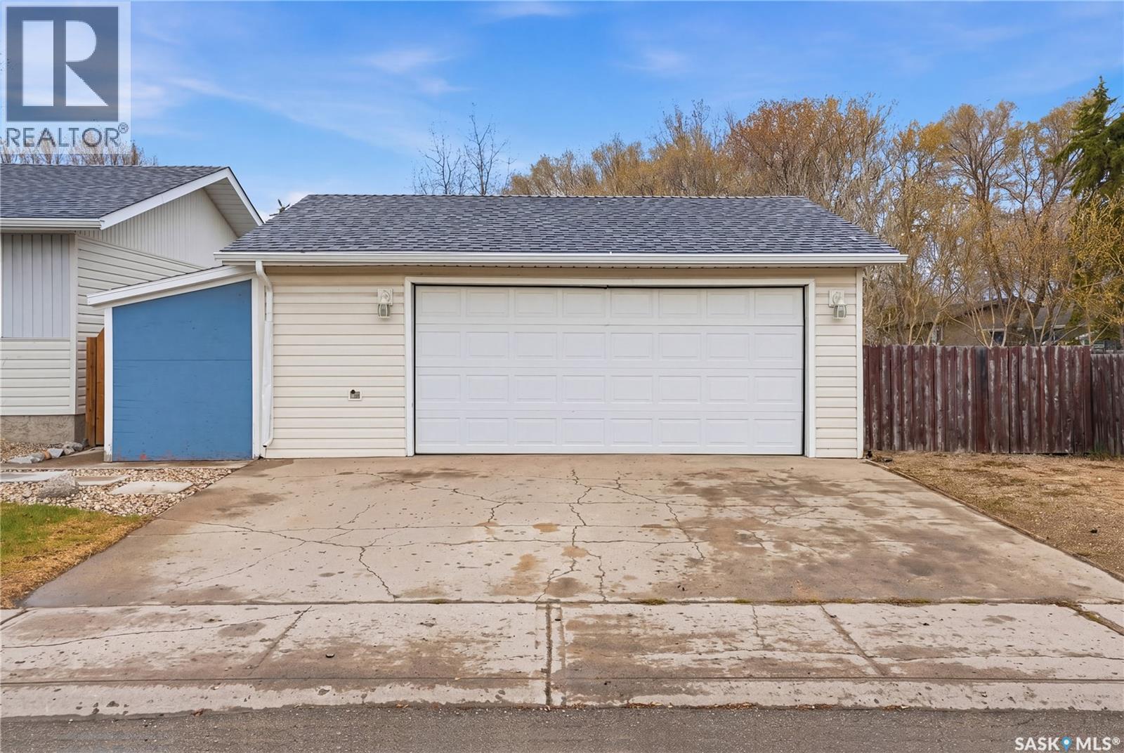 58 Nelles Street, Regina, Saskatchewan  S4X 1M4 - Photo 2 - SK035819