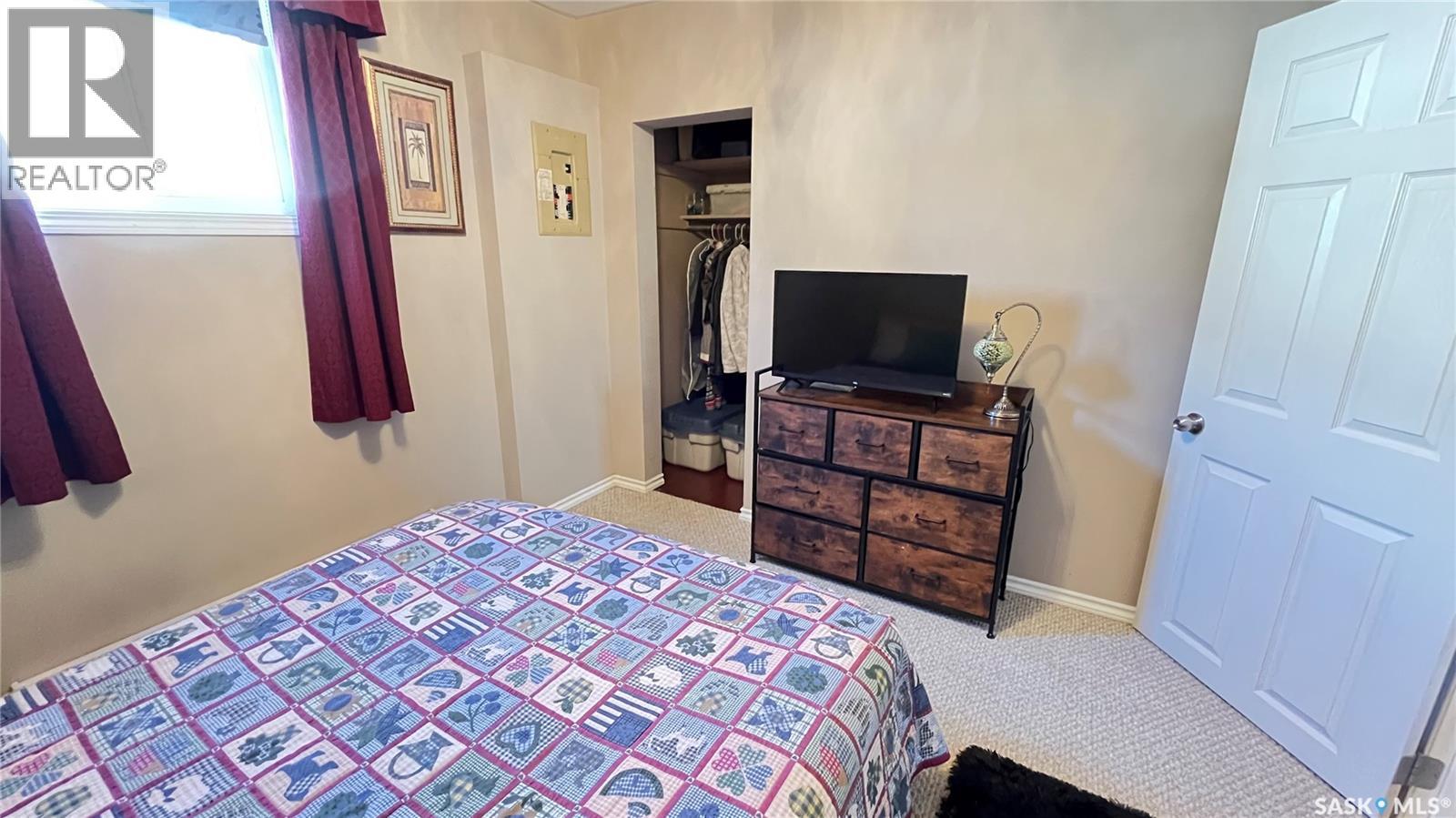 214 Marsh Street, Maple Creek, Saskatchewan  S0N 1N0 - Photo 28 - SK035840
