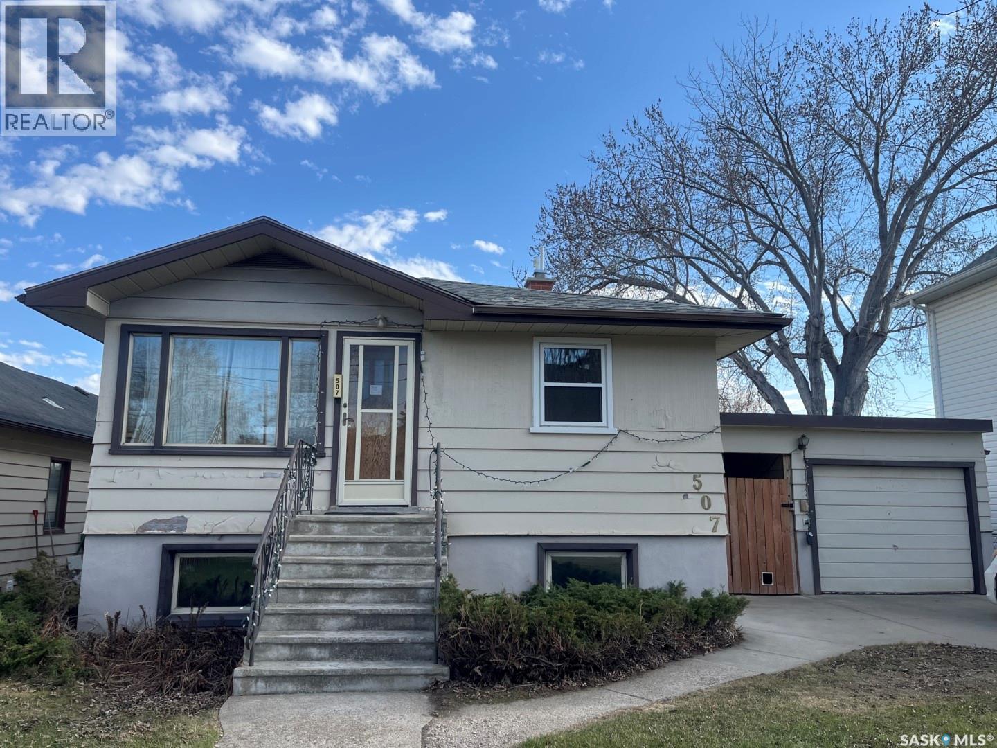 507 Empress Street, Saskatoon, Saskatchewan  S7K 0Y2 - Photo 1 - SK035836