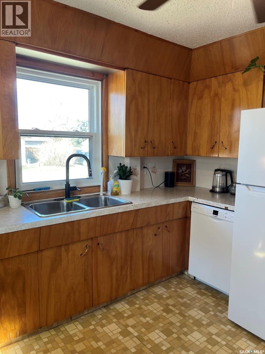 507 Empress Street, Saskatoon, Saskatchewan  S7K 0Y2 - Photo 3 - SK035836