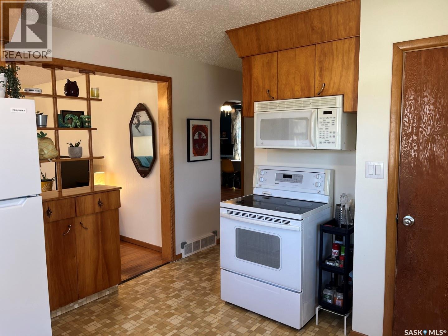 507 Empress Street, Saskatoon, Saskatchewan  S7K 0Y2 - Photo 5 - SK035836