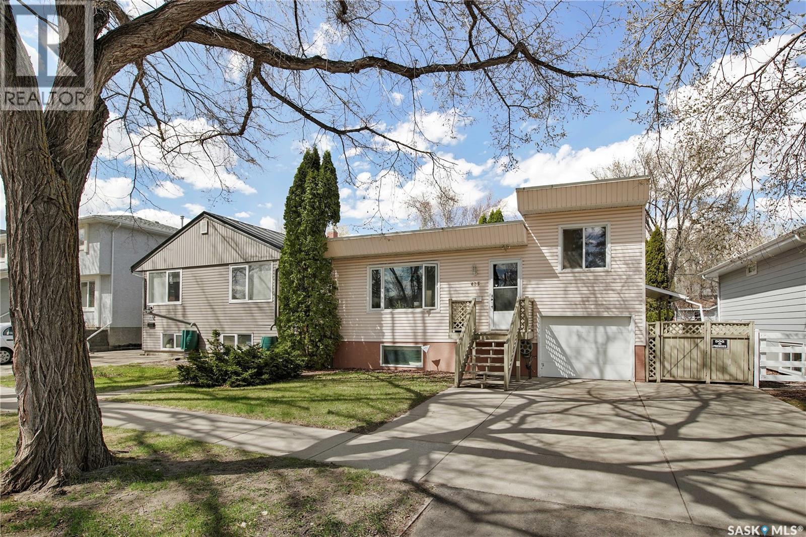 635 4th Street E, Saskatoon, Saskatchewan  S7H 1J8 - Photo 2 - SK035621