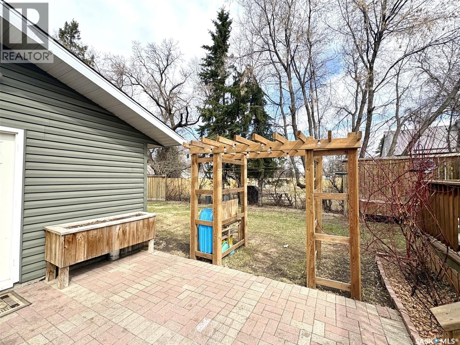 270 2nd Avenue N, Yorkton, Saskatchewan  S3N 1G9 - Photo 23 - SK035611