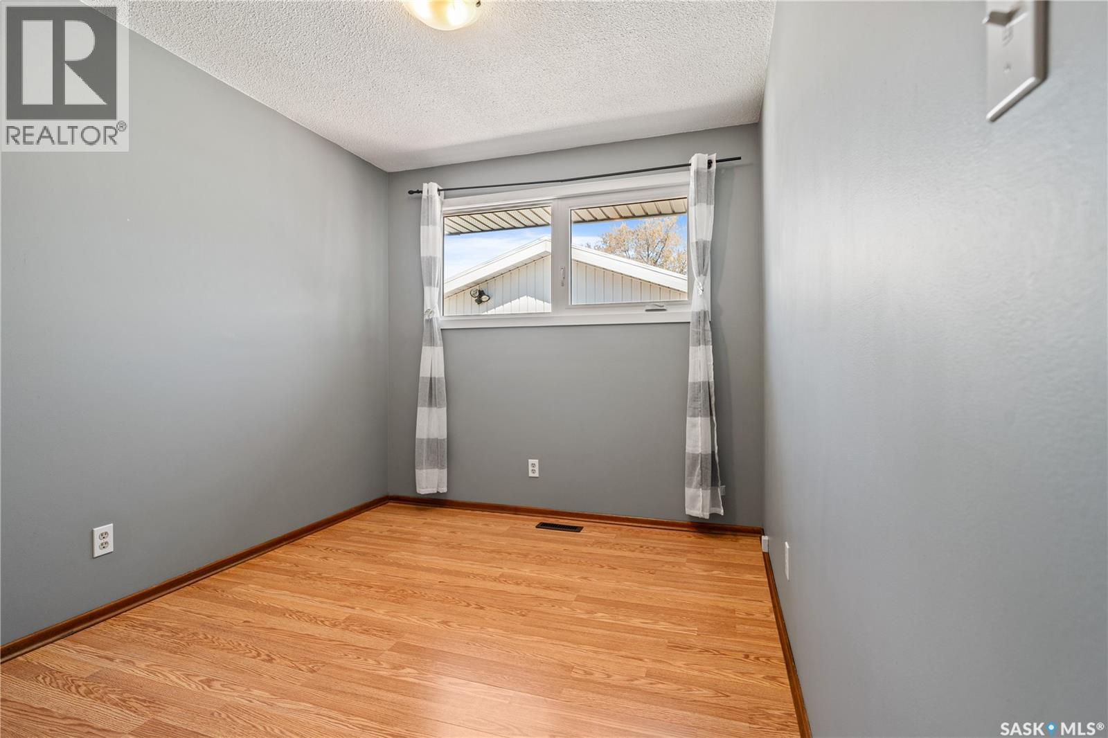 46 Hammond Road, Regina, Saskatchewan  S4R 3C6 - Photo 19 - SK035163